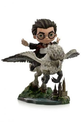 Harry Potter és Csikócsőr figura (magasság: 16 cm)